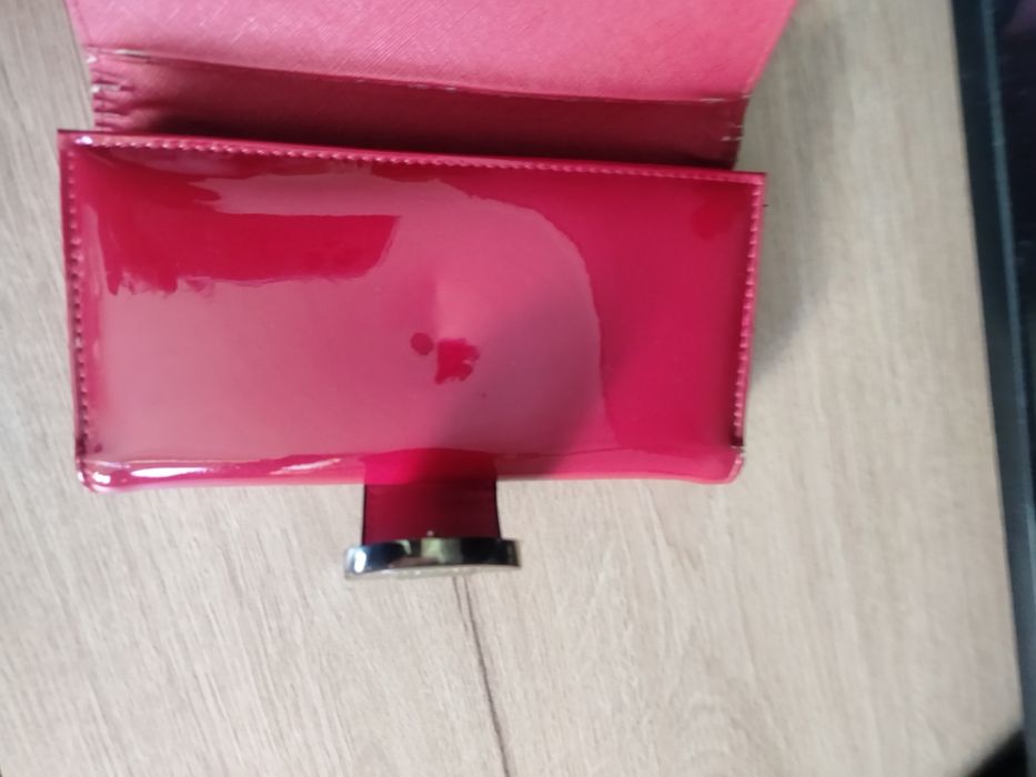 Portfel damski czerwony duży Lace lakierowany