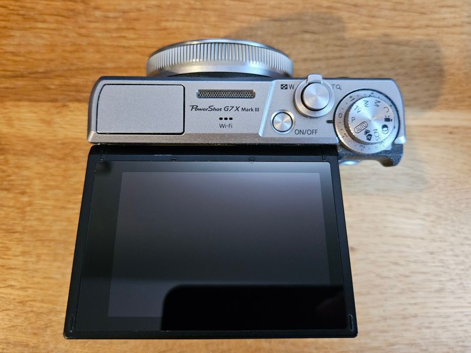 Canon PowerShot G7 X Mark III – viralowy, trudno dostępny!
Oferuję wyj
