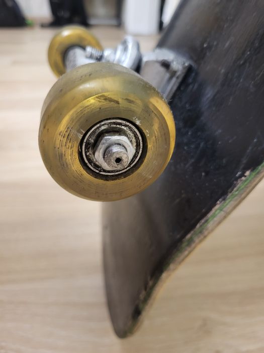 Скейтборд у гарному стані