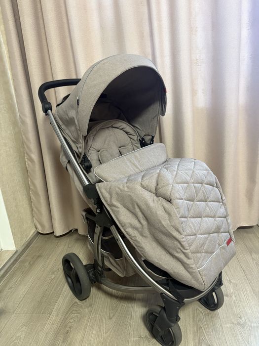 Візок прогулянковий CARRELLO Vista