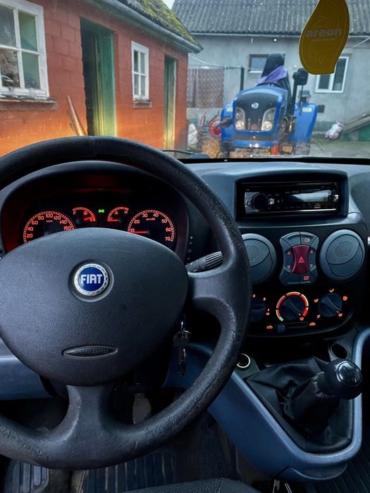 Продам фіат добло
