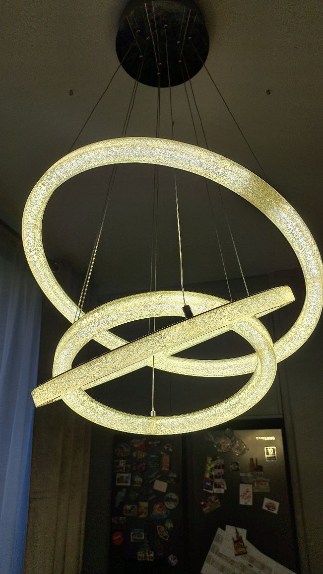 Lampa pierścienie led