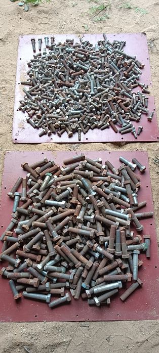 Solidne śruby metryczne M8 M10 M12 M16

Opis:
Ma