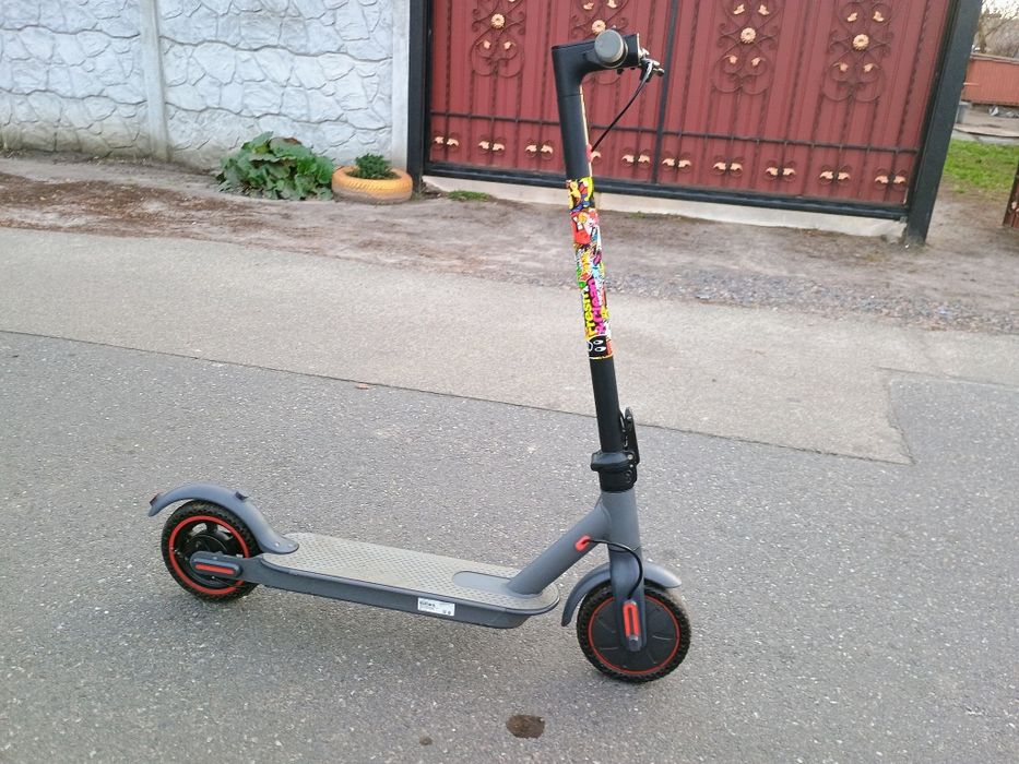 Продам електросамокат android