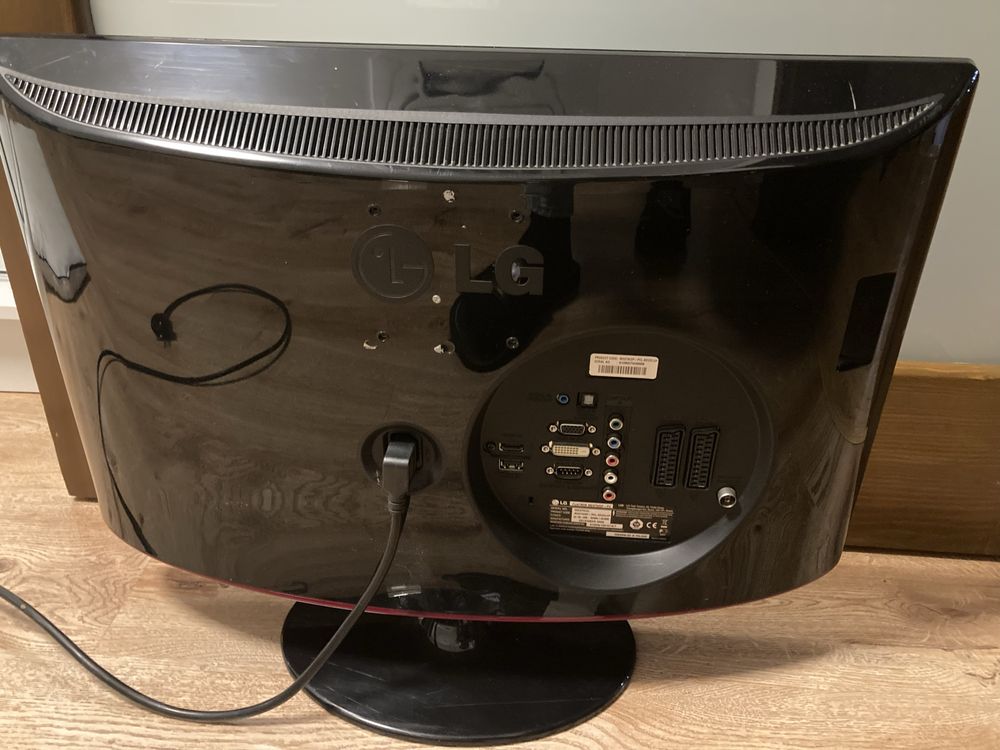 Telewizor monitor 23” LCD LG M237WDP z pilotem