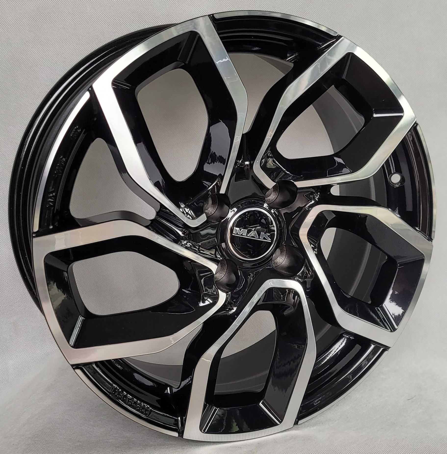 MAK Felgi 17 Opel Corsa F Mokka 2 208 Peugeot 2008 Citroen C4 X 4x108