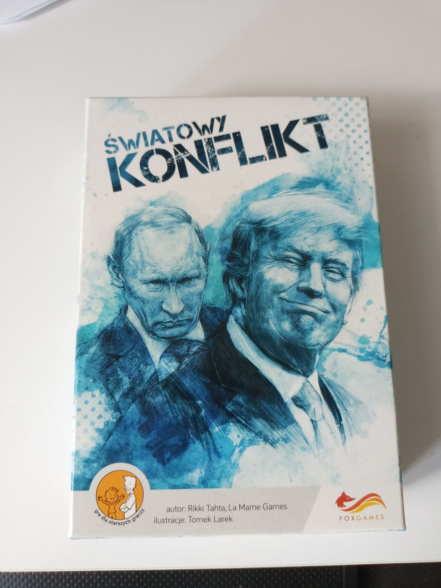 Gra karciana "Światowy Konflikt"