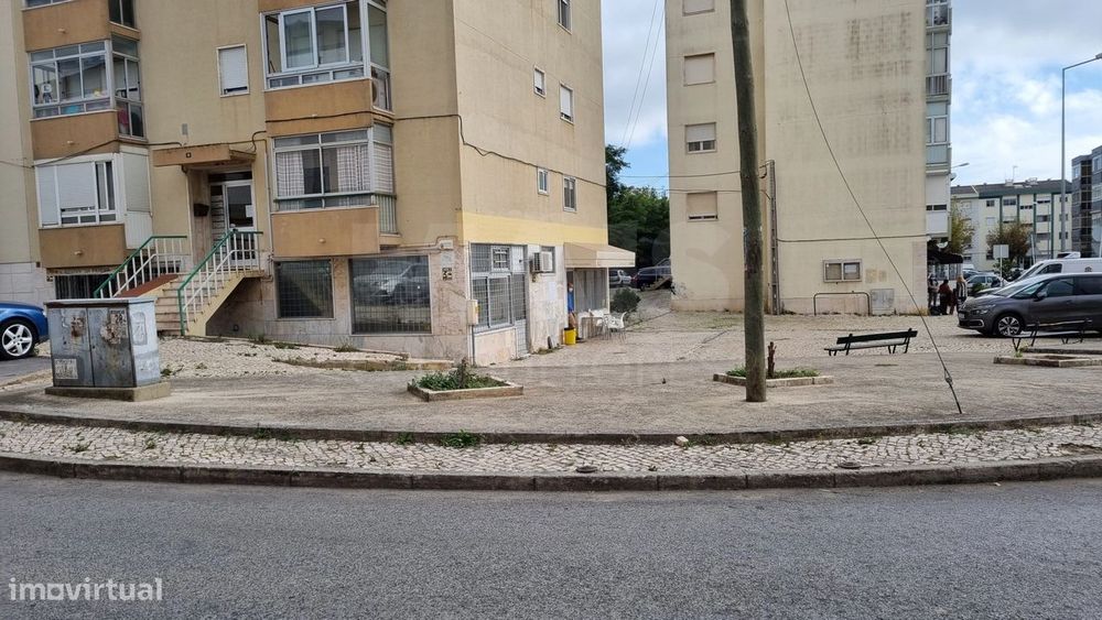 Trespasse de Restaurante em Camarate no Bairro de São Francisco