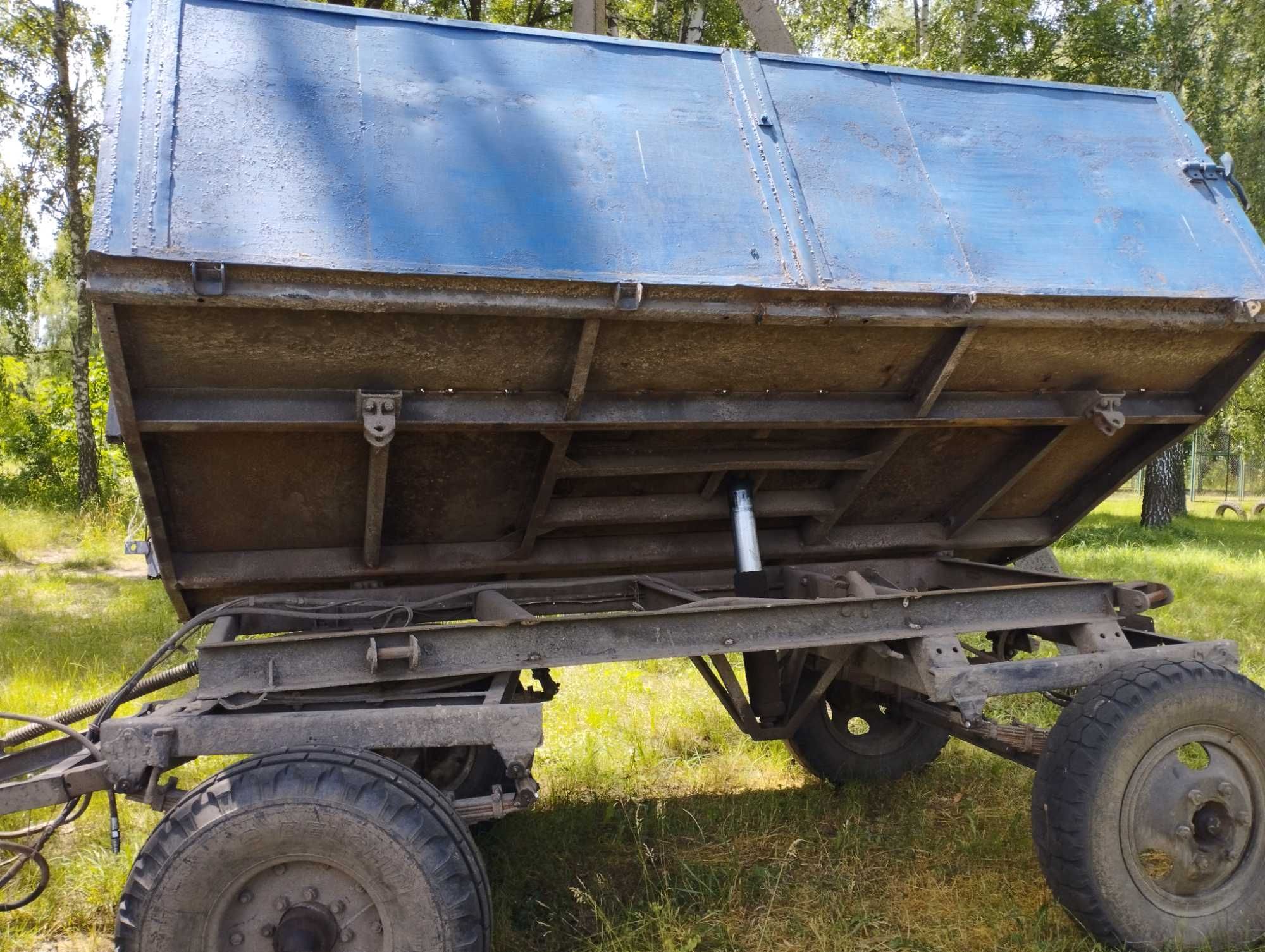 Причіп тракторний 2ПТС-4 на крузі