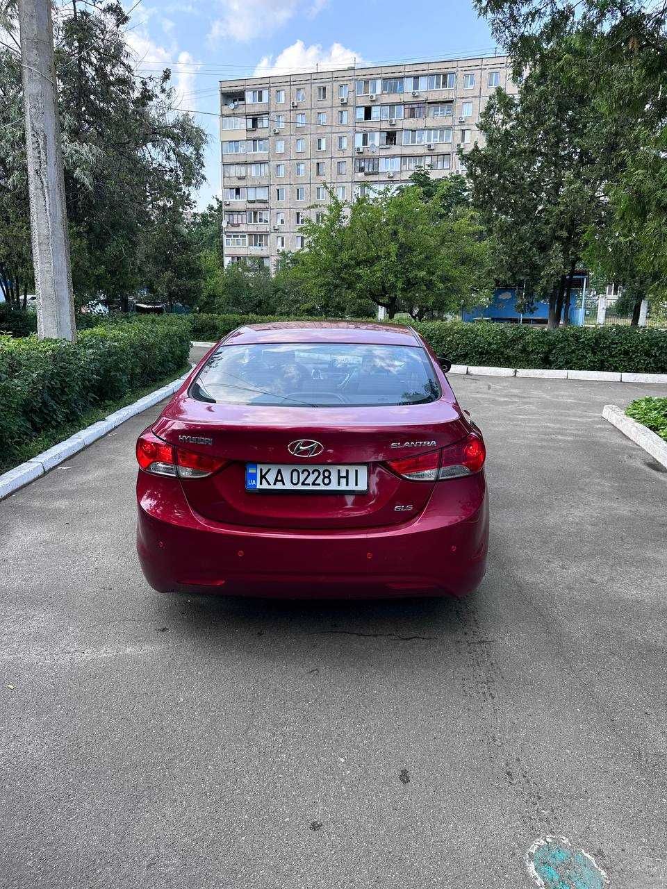 Hyundai Elantra 2011