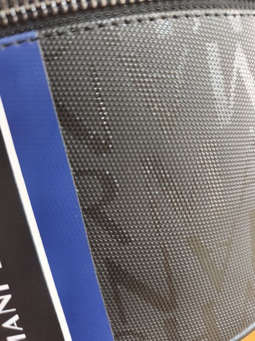 Armani Exchange Mala de Cintura , Peito .