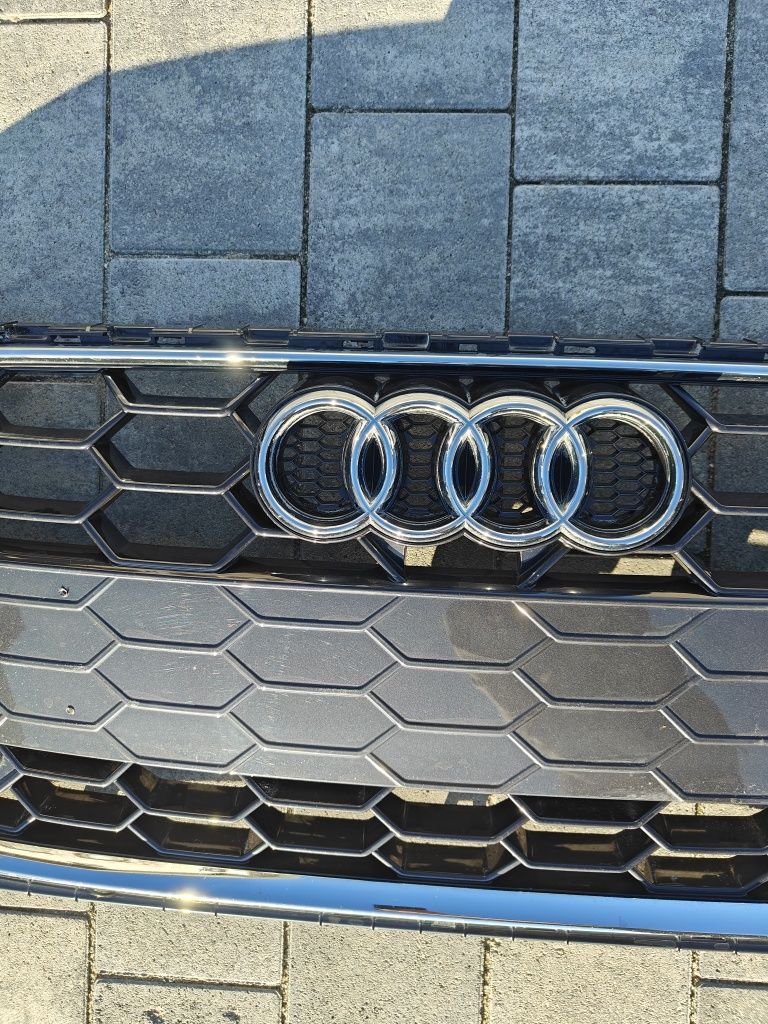 Решетка решітка радіатора ауди а4 Б9 Audi A4 B9 8w0853651eb