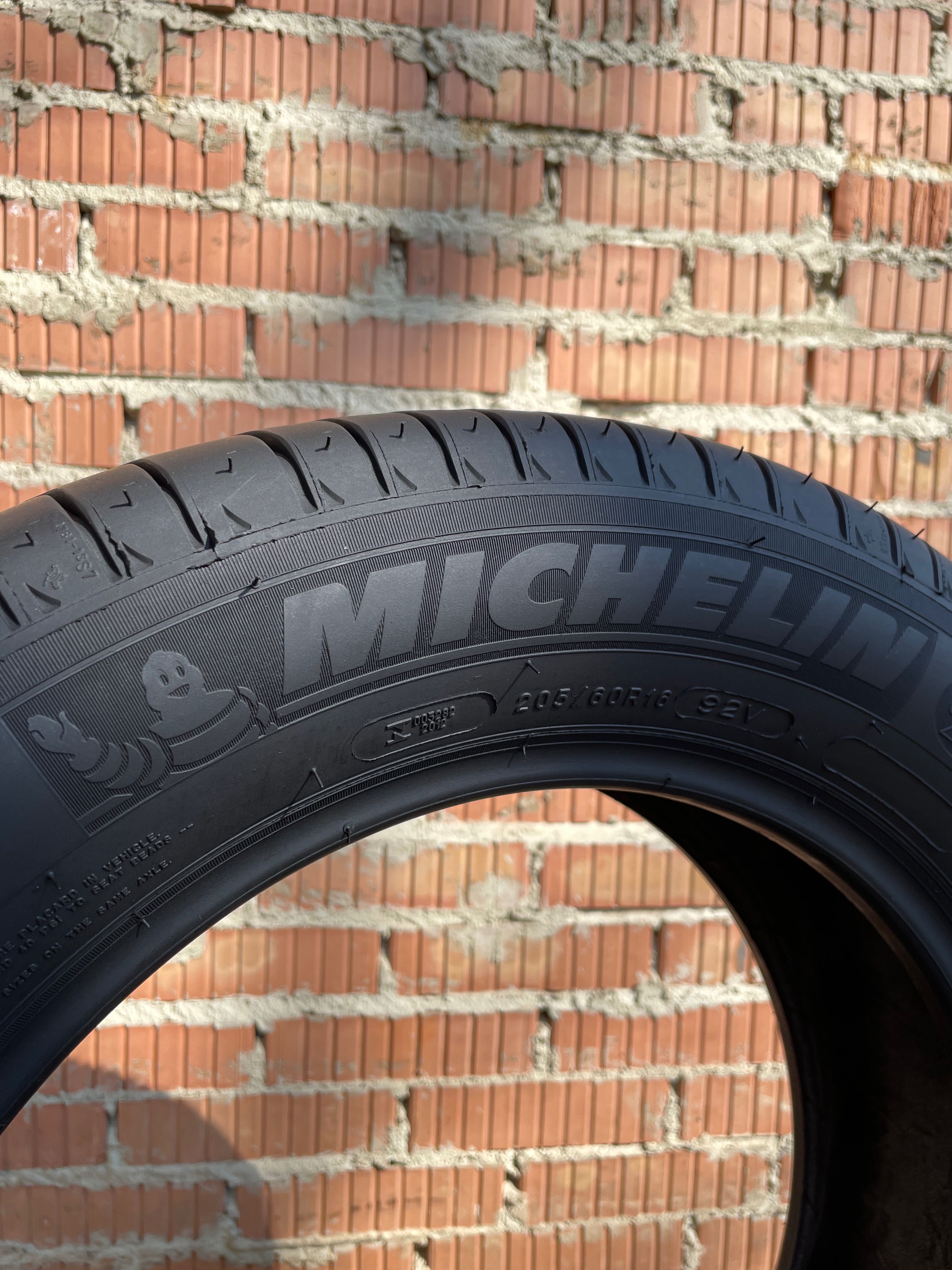 205/60 R16 Mihelin Energy Saver Літо Склад 195 215 225 / 50 55 65 70