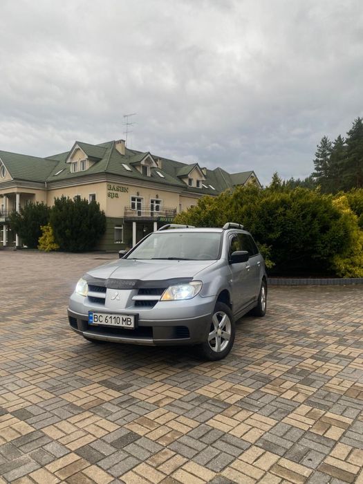 Mitsubishi Outlander 2007 Хороший стан