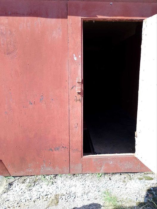 Гараж капітальний