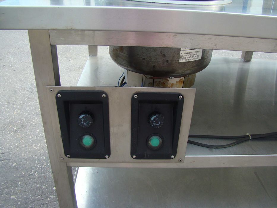 stół gastronomiczny z podgrzewaczem APW Wyott