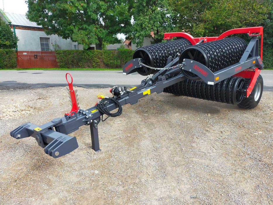 WAŁ POSIEWNY EXPOM TYTAN ciągany składany hydraulicznie Cambridge