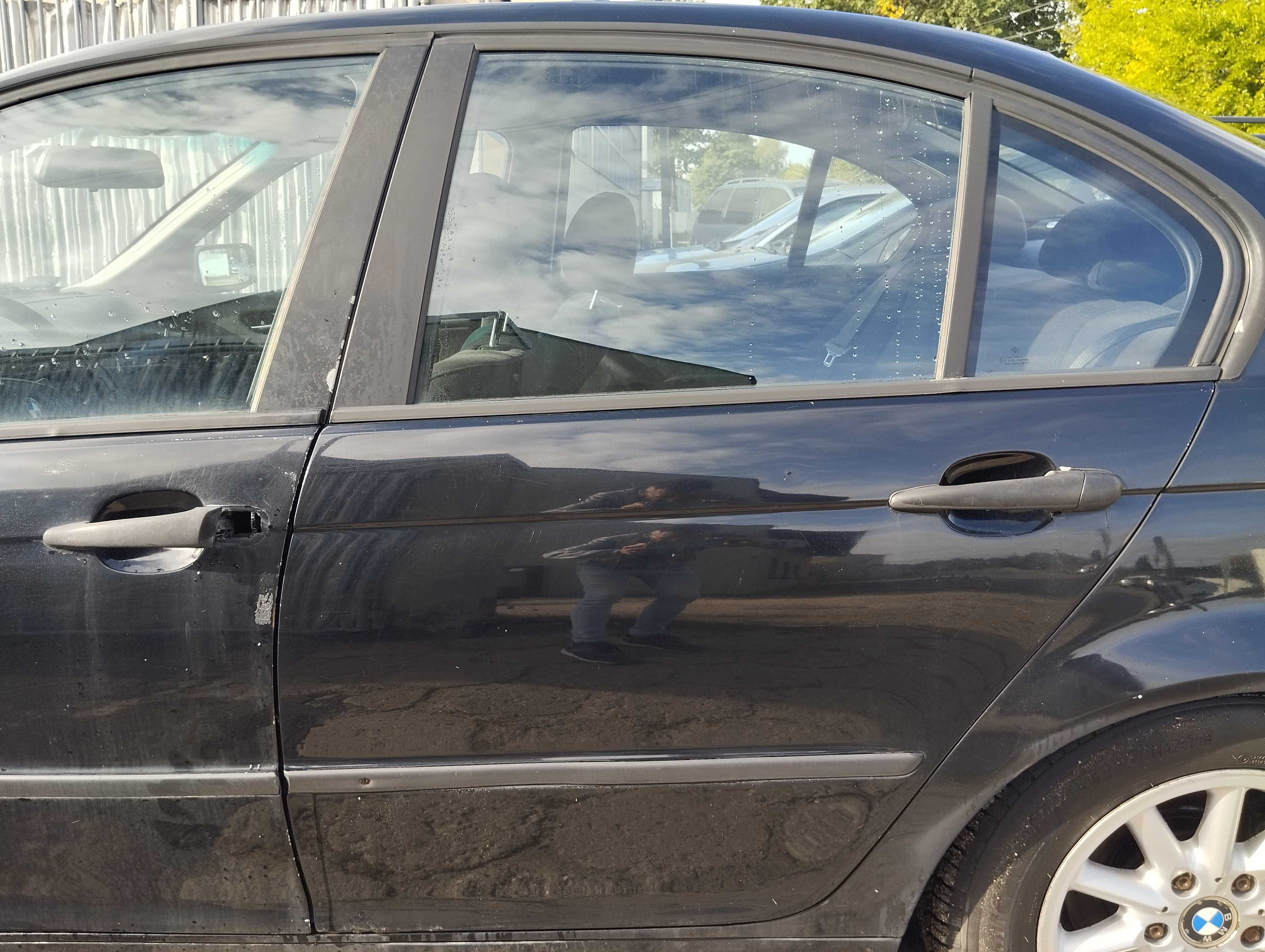 BMW 3 E46 4D 1.8i 1999 r.Drzwi tylne lewe.