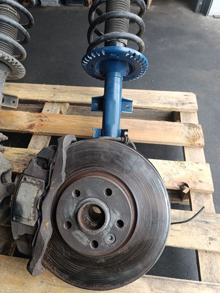 Tarcze 330 zaciski BiTDI CFCA zwrotnice kompletne VW t5 t6