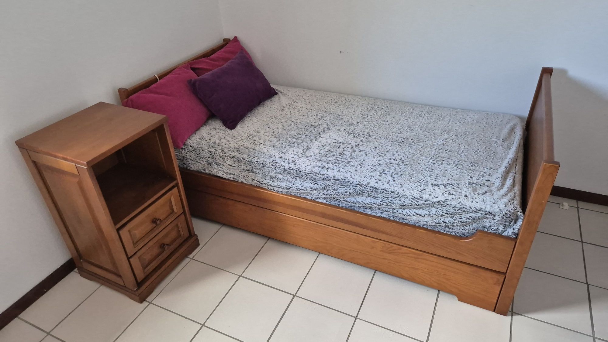 Cama com gavetão