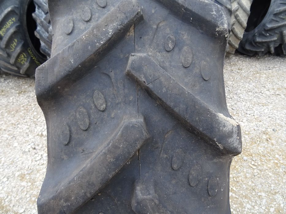 Opona 320/85R34 (12.4R34) BKT Agri Max RT 855