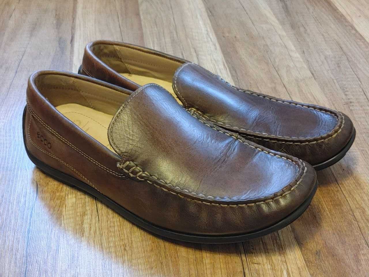 Buty skurzane ECCO.