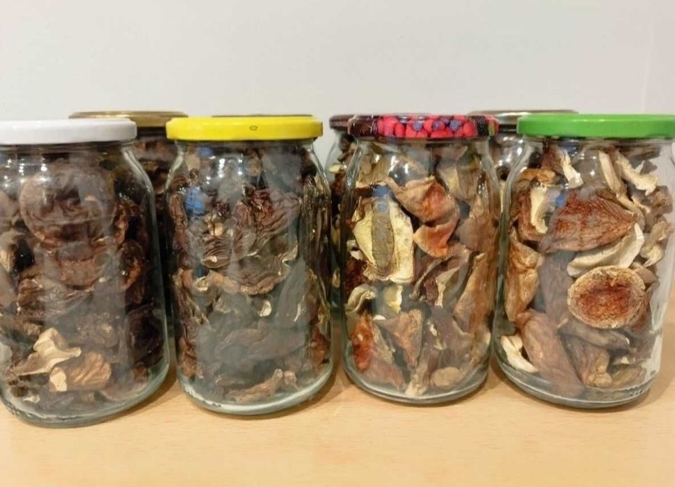 Grzyby marynowane Gąski maślaki grzyby suszone