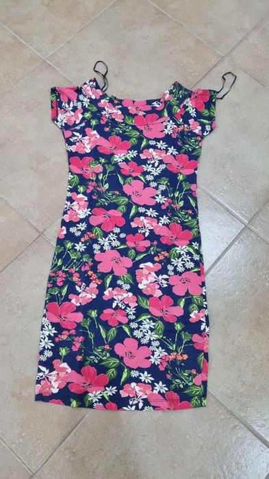 Vestido justo insede tamanho s