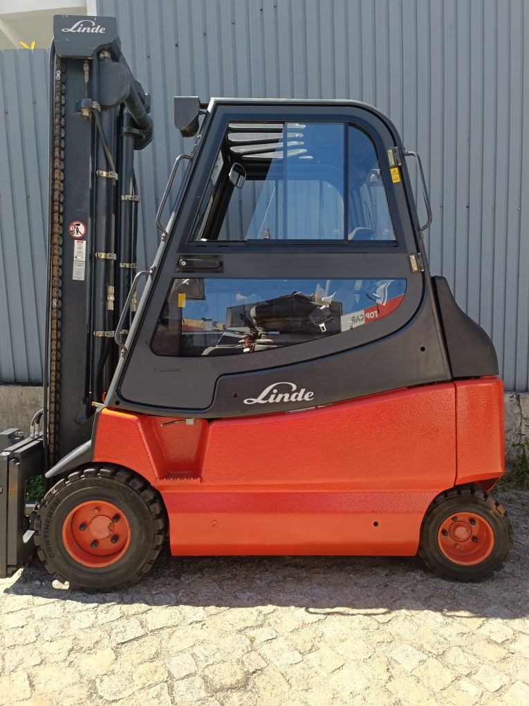 Empilhador eléctrico linde 3t