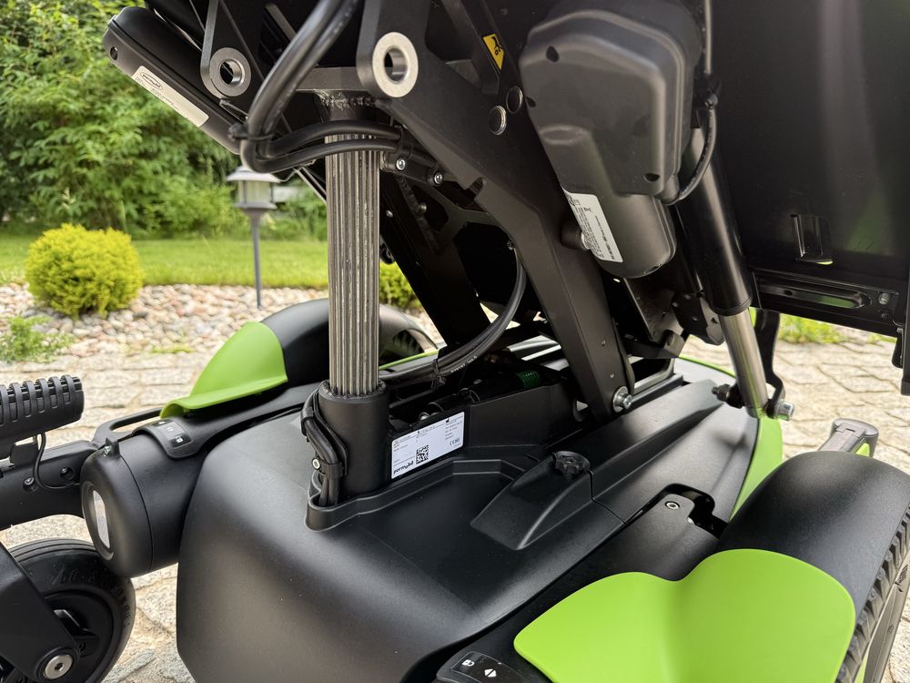 wózek inwalidzki elektryczny Permobil M3 Corpus 2, 11km, 2022r