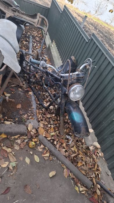 Продам деталі мт днепр урал