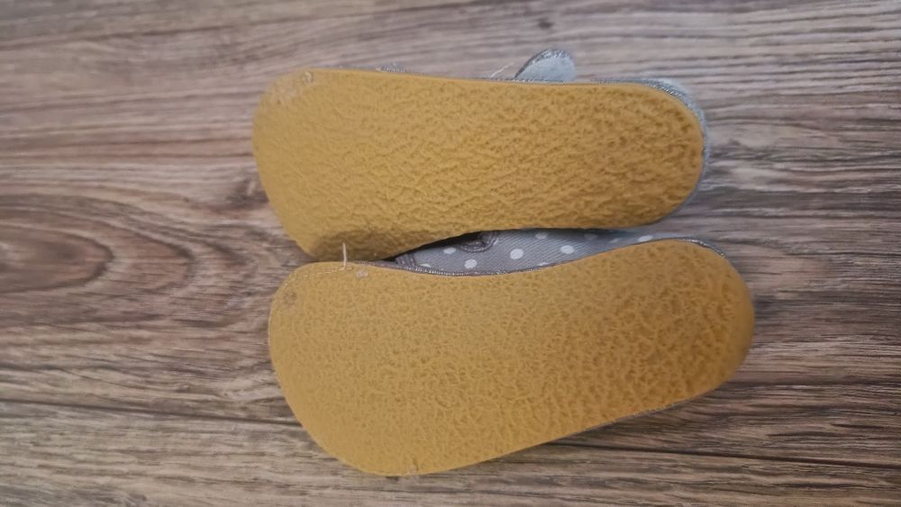 Kapcie do przedszkola żłobka Raweks elastyczne 24