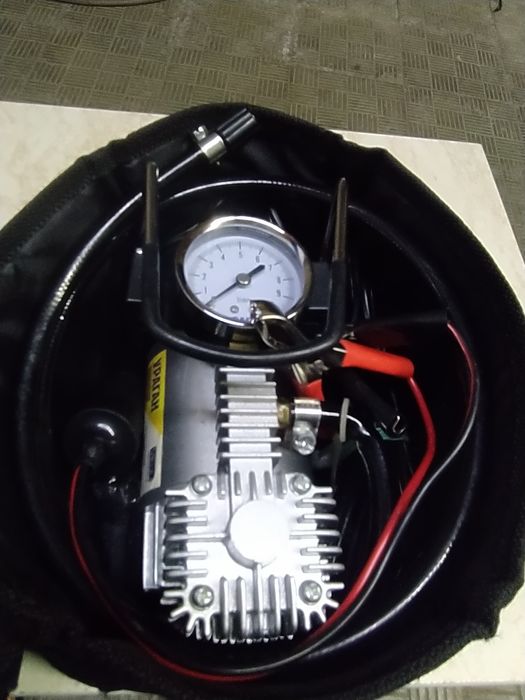 Компрессор автомобильный. Новый.