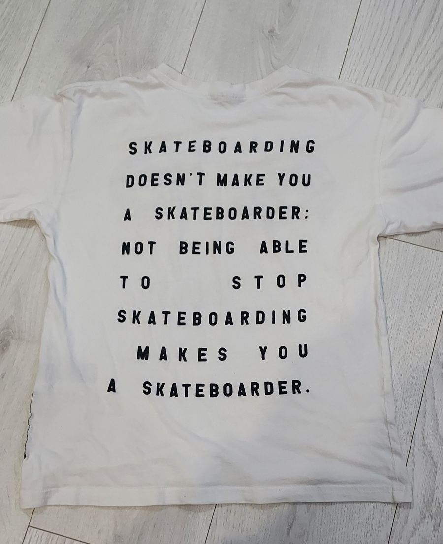 Koszulka T-shirt skater rozmiar 134