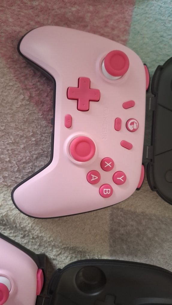 Контроллер игровой GameSir Nova Lite MultiPlatform Blush Pink