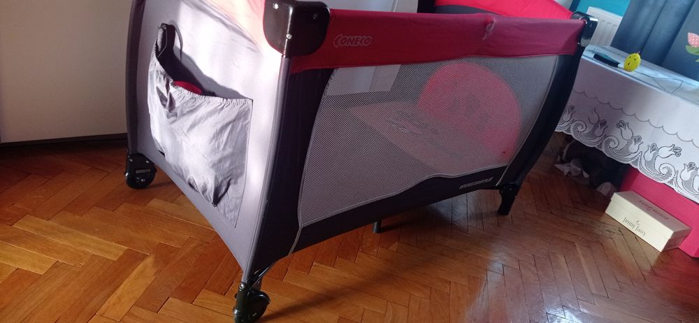 Łóżeczko turystyczne