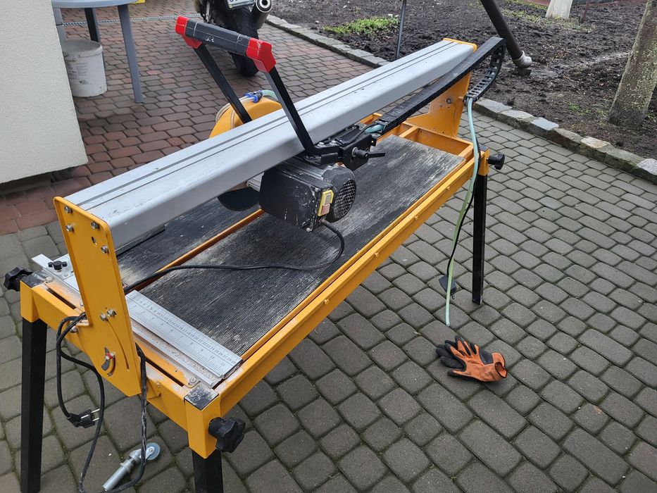 Piła do glazury na wode