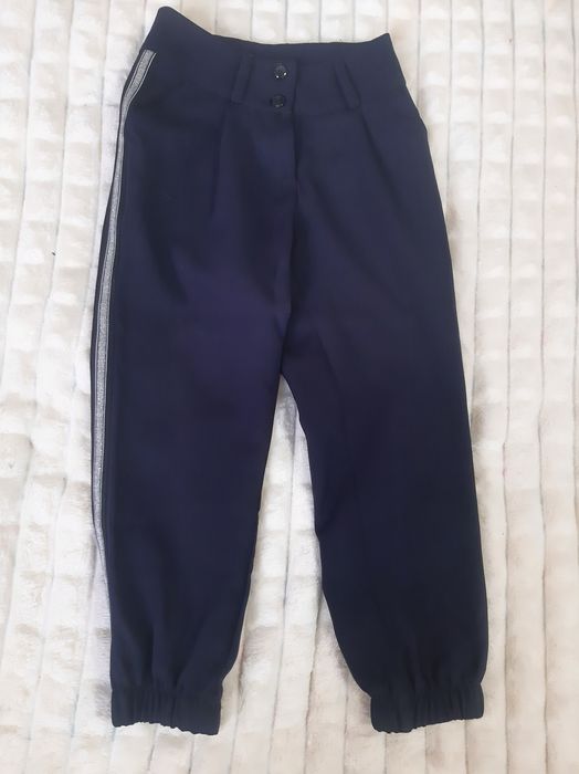 Шкільні брюки на зріст 128-134