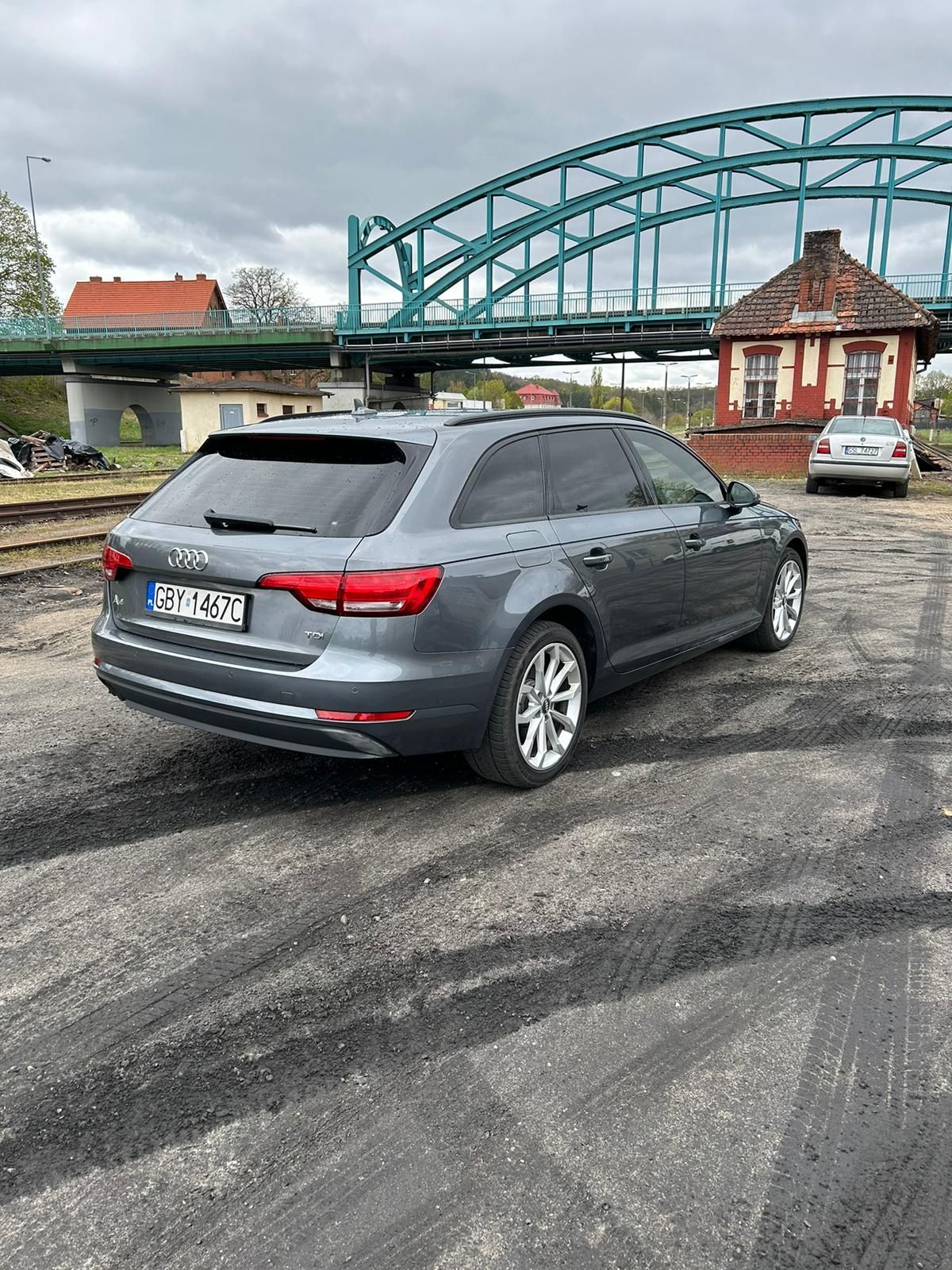 Sprzedam Audi A4b9,190km