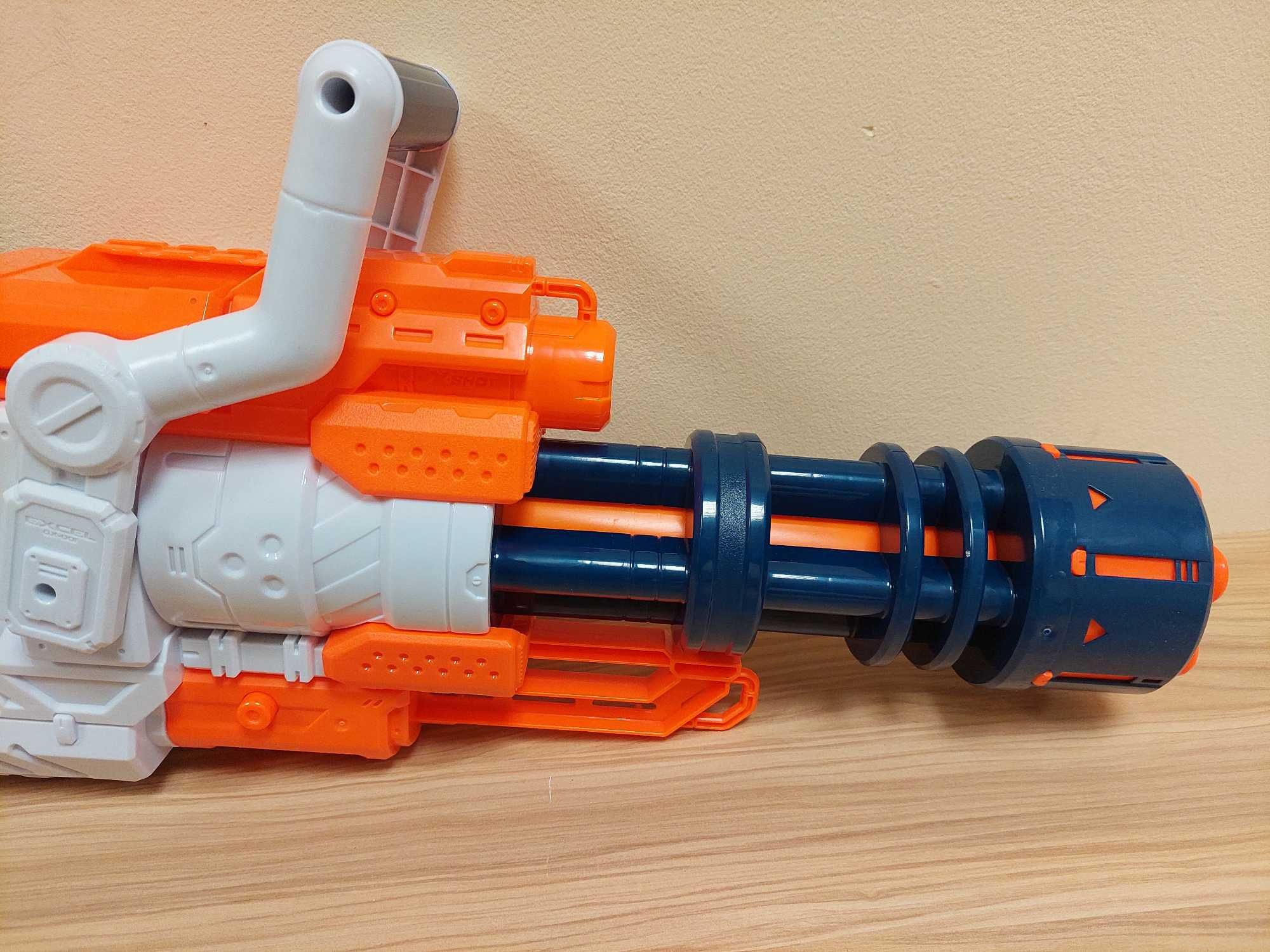 Zuru X-Shot Crusher Minigun  KARABIN Wyrzutnia do Strzałek A N23