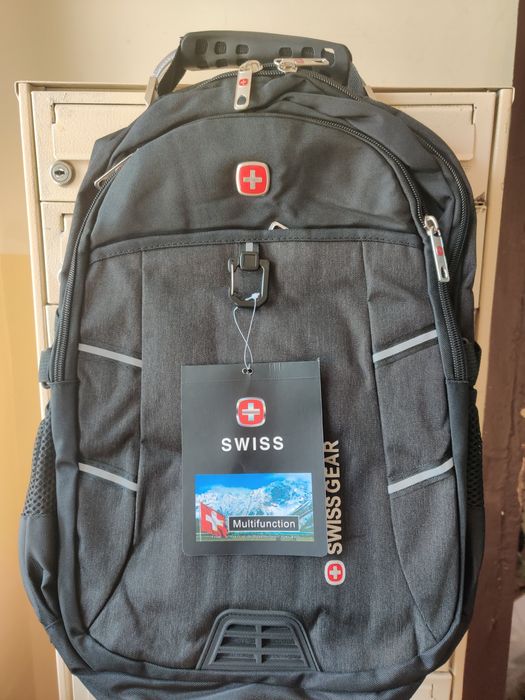 Plecak SWISS sportowy turystyczny trekkingowy szkolny 30L czarny-Nowy