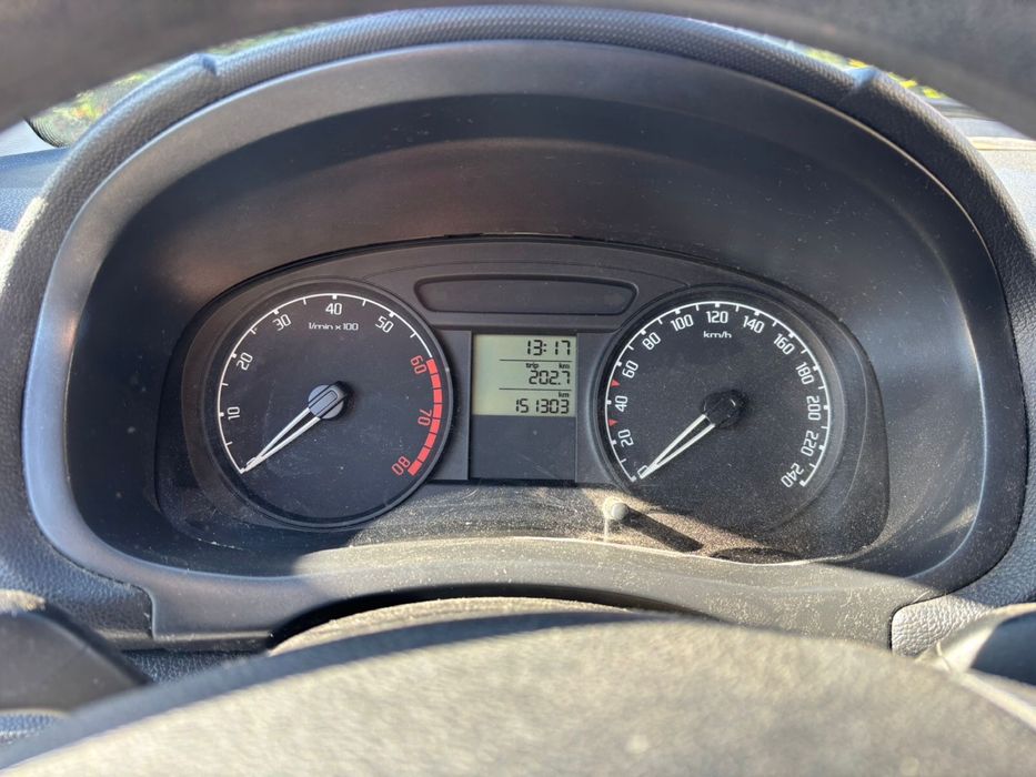 Продам skoda fabia 2009