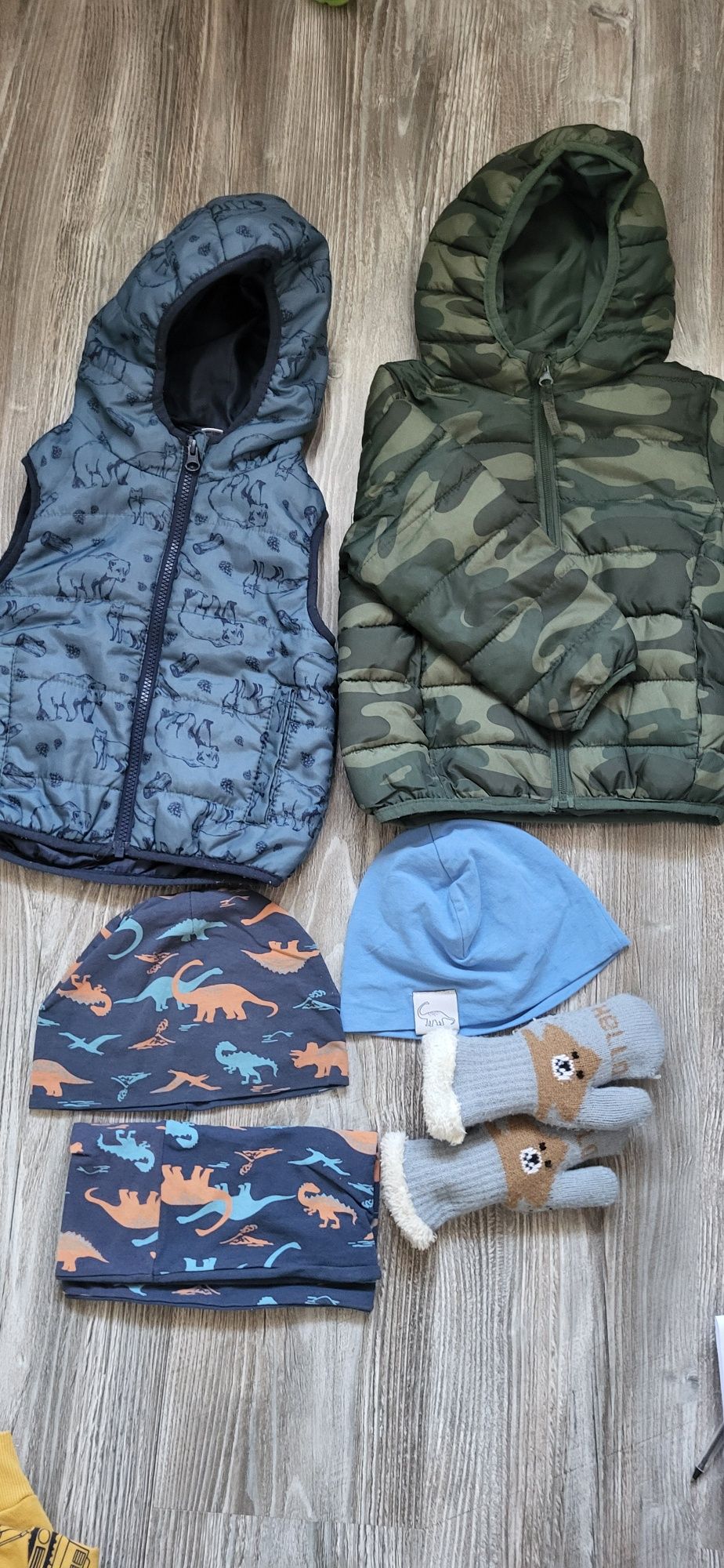 Zestaw jesienny chłopięcy 98 paka kamizelka kurtka bluzy