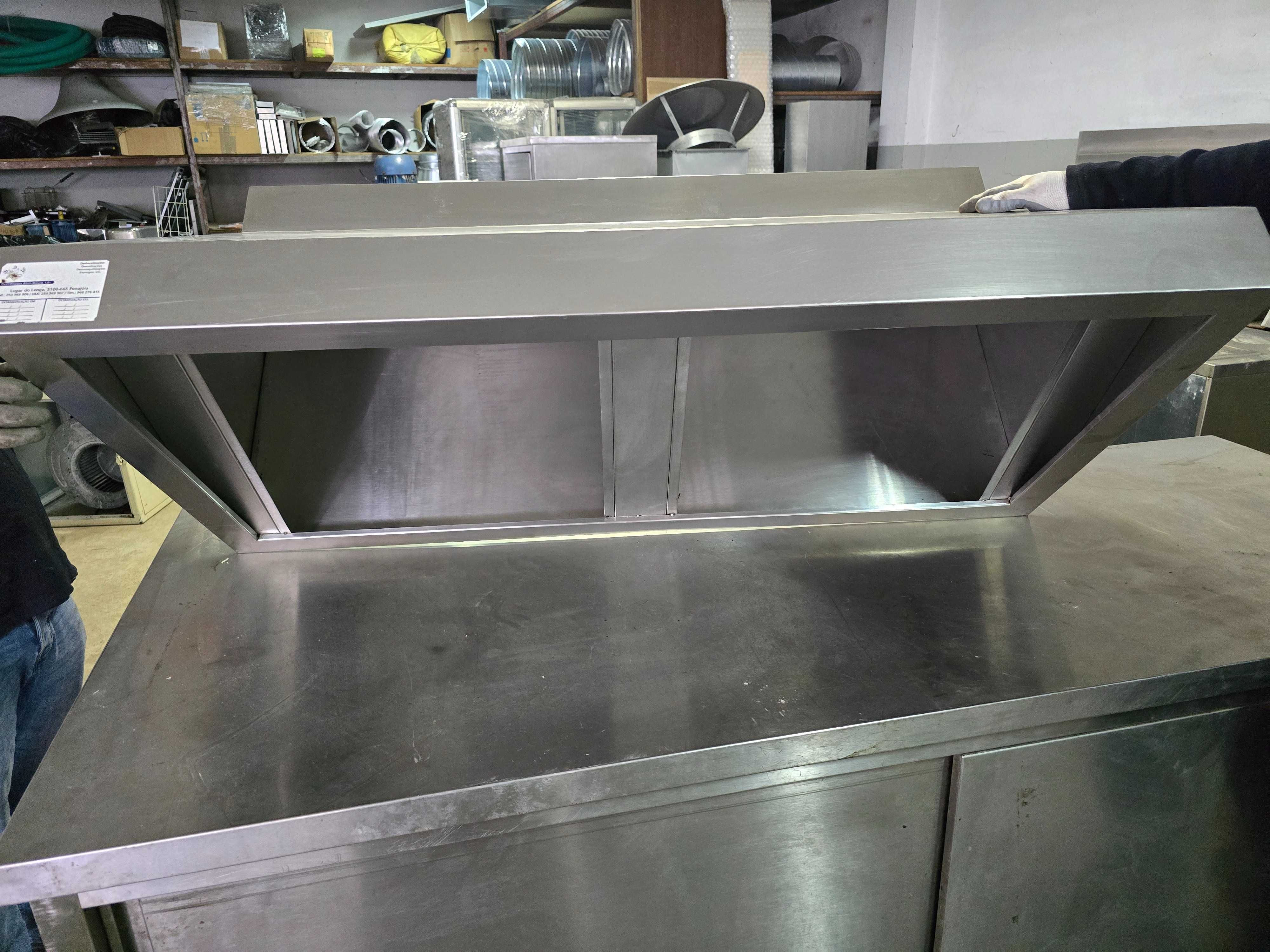 Hotte / exaustor totalmente em aço inox em excelente estado(sem motor)
