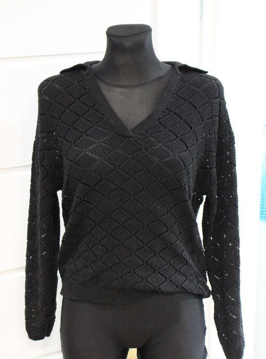 czarny, ażurowy sweter z kołnierzykiem S