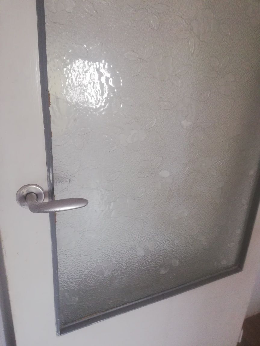 Drzwi z lat PRL ser. 80