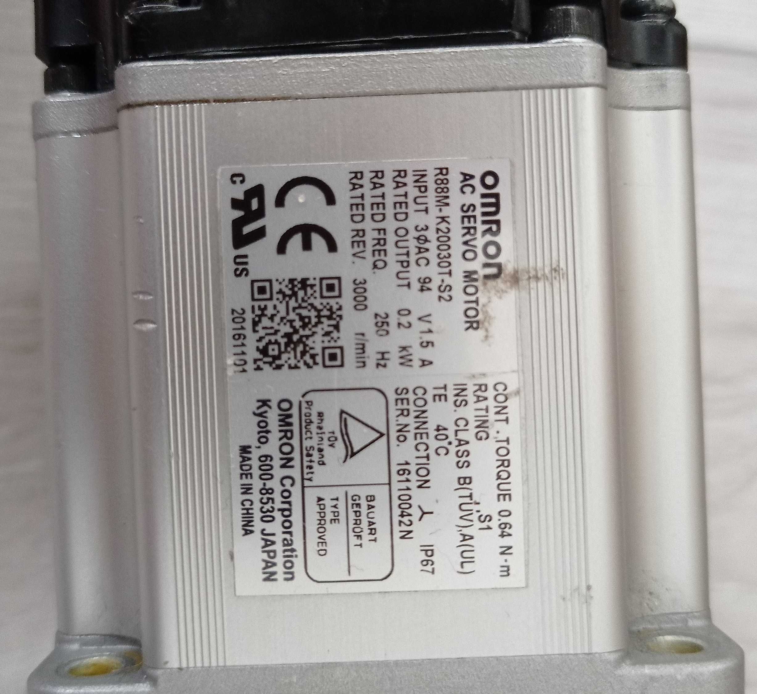 Servonapęd OMRON R88D-KN02H-ECT zestaw