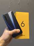 2 telefony Realmi 6 ta redmi note 8t