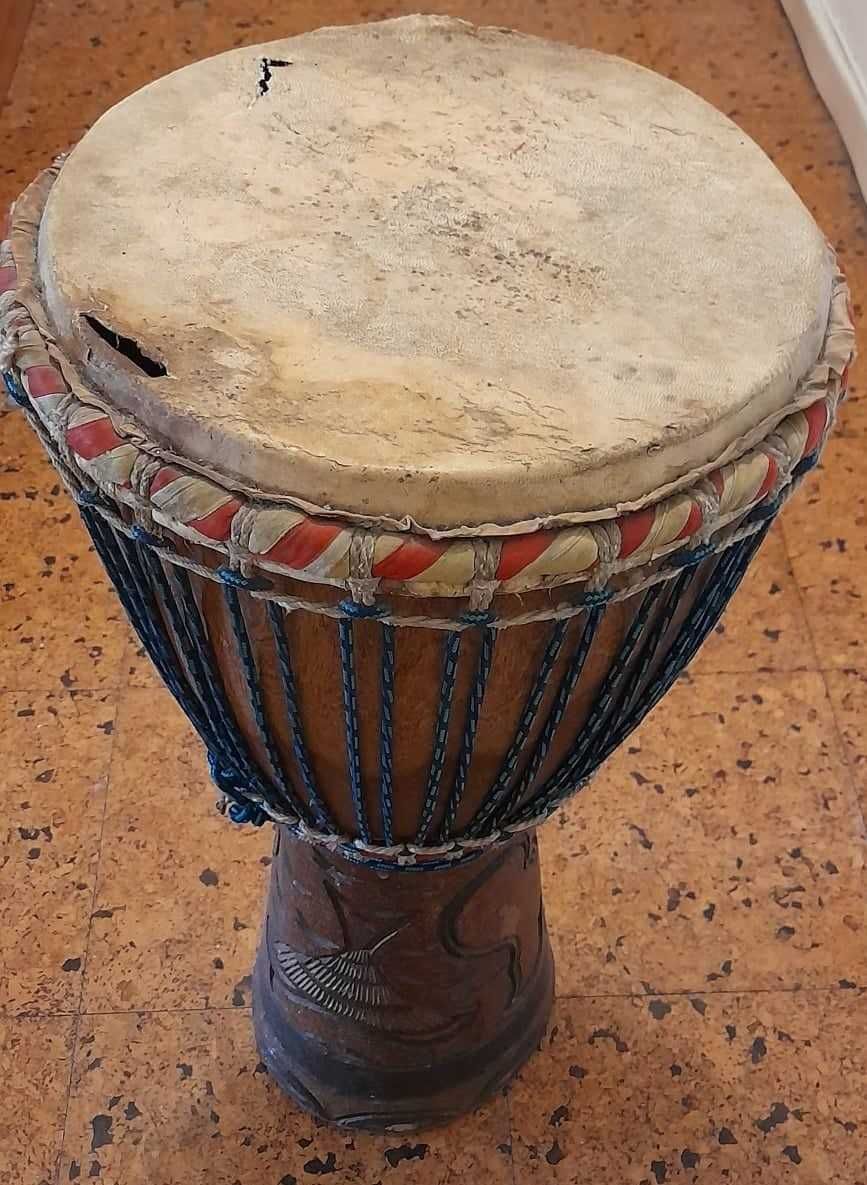 Vendo Djembe Grande para recuperar