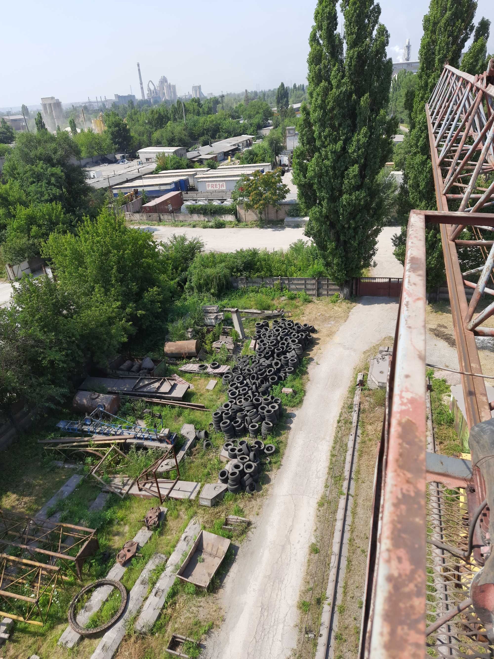 Продаж Бази з територією